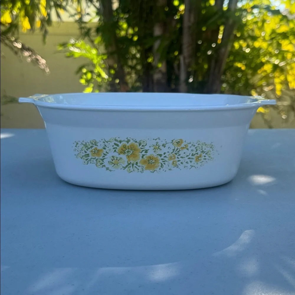 Vintage Corningware April Casserole Dish, White Floral Baking Dish, 2 1/2 Quart
